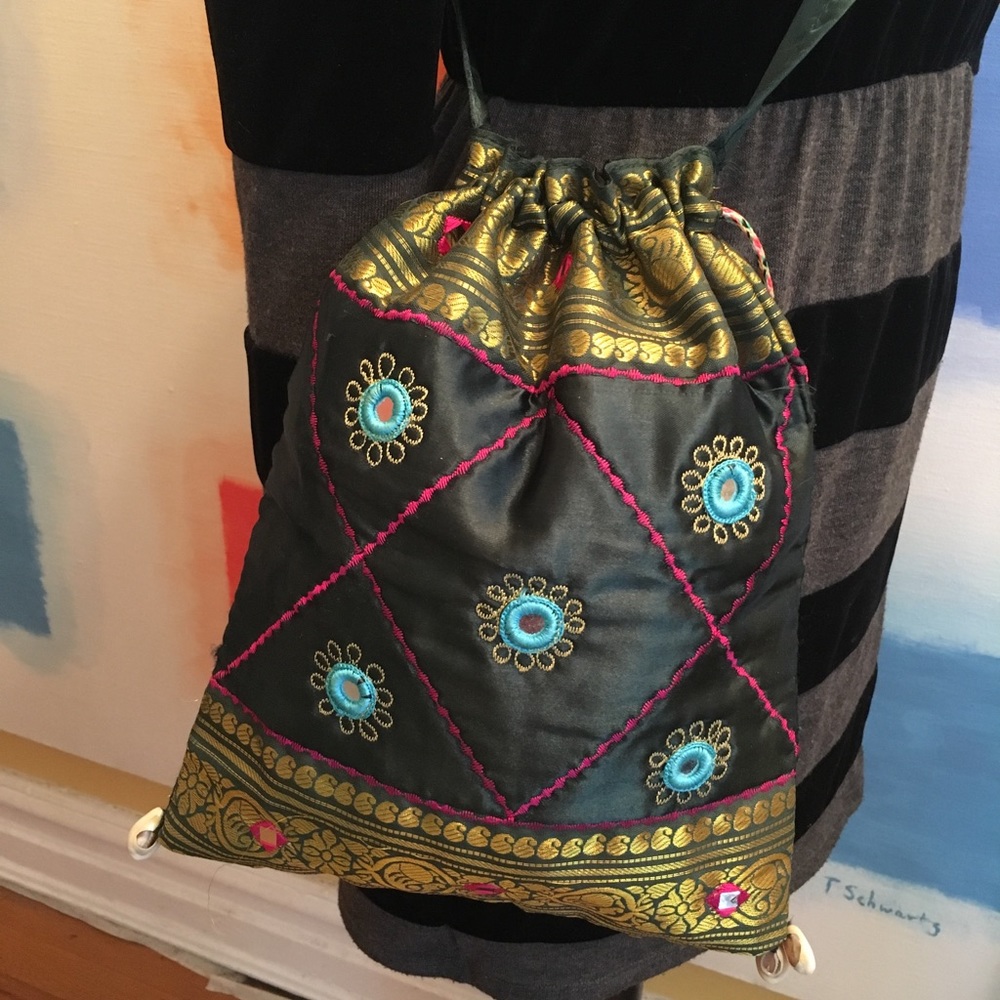 Very Beautiful Silk Cinch Hand Or Crossbody Bag